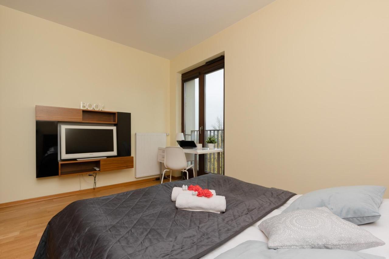 Warsaw Srodmiescie Apartment With Balcony By Noclegi Renters Esterno foto