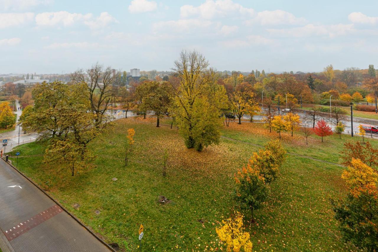 Warsaw Srodmiescie Apartment With Balcony By Noclegi Renters Esterno foto